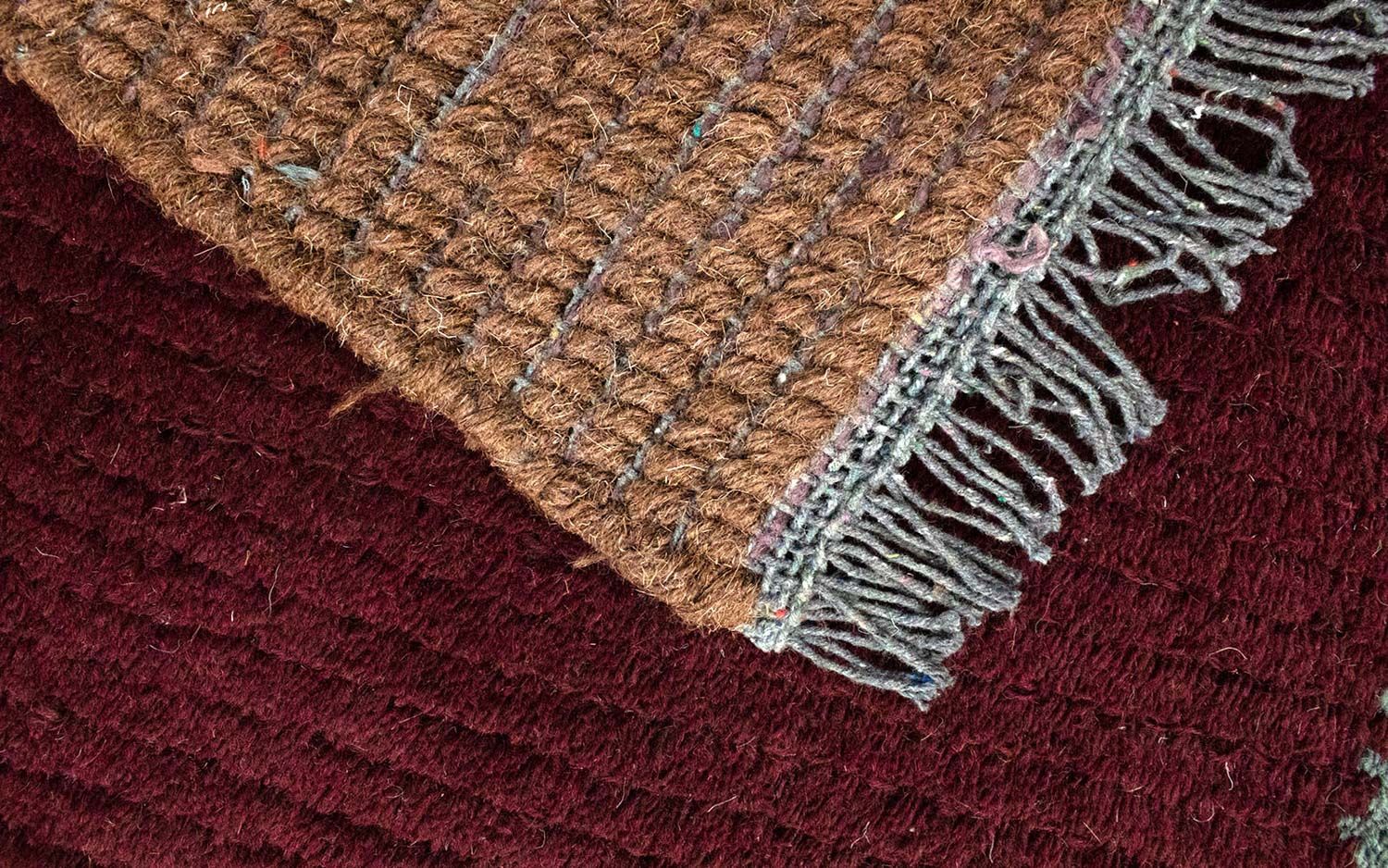 Nepal Teppich 140 x 70 cm - weinrot - Image 3